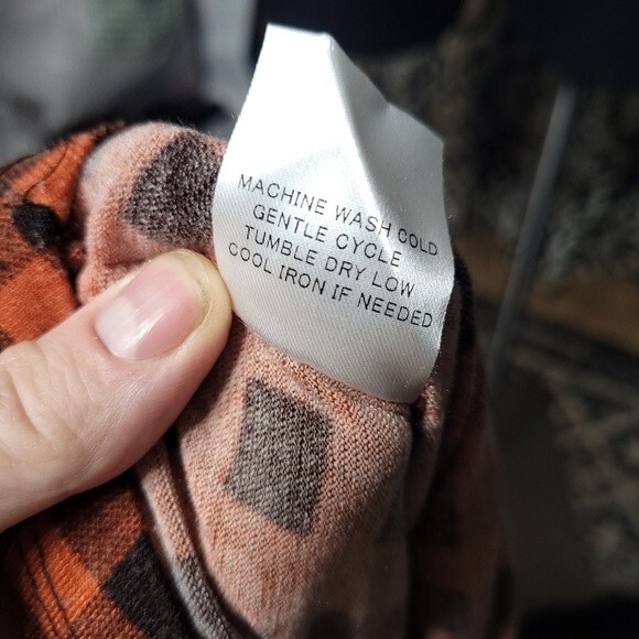 TERRA SJ Apparel Buffalo Plaid Tunic Red Black Check Pockets Quarter Button Sz L - Picture 13 of 13